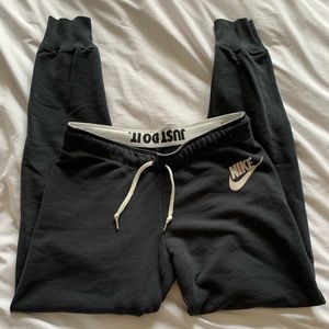 Nike Sweatpants